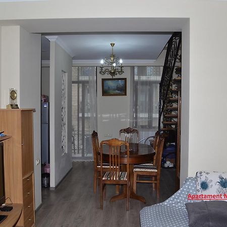 Old Batumi Apartment ภายนอก รูปภาพ